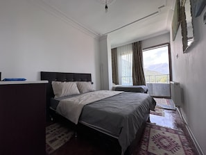 1 غرفة نوم ومكتب ومساحة عمل للكمبيوتر المحمول وواي فاي مجانًا