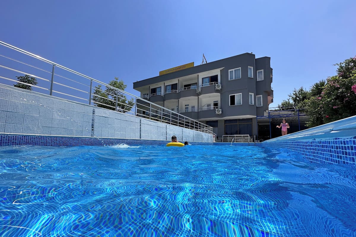 Appartement, 1 chambre, accĂšs piscine, vue montagne | Salle de bain | Serviettes fournies