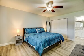 3 bedrooms, desk, iron/ironing board, free WiFi