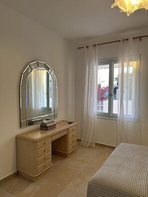 1 bedroom, iron/ironing board, WiFi, bed sheets - Gardenia Studio (Pollonia)