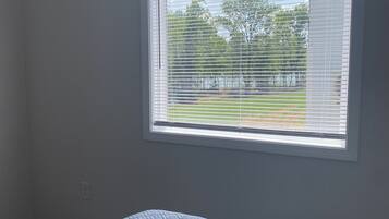 2 sovrum och sängkläder