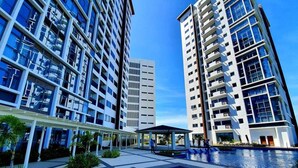 Pool - The Mactan Newtown (Lapu-Lapu)