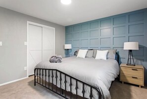 4 bedrooms, iron/ironing board, free WiFi, bed sheets