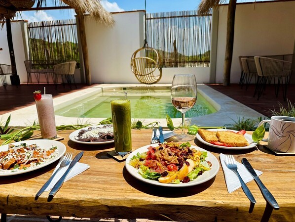 Daily cooked-to-order breakfast for a fee - Santuario San Agustín (Santa María Huatulco)
