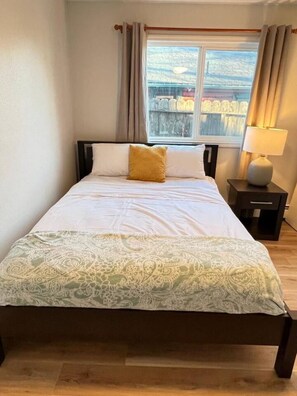 2 bedrooms, WiFi, bed sheets