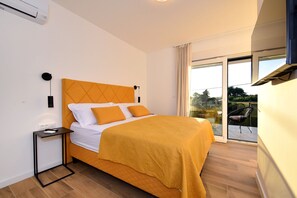 2 soverom, safe på rommet, strykejern/-brett og wi-fi (inkludert)