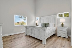 3 habitaciones, cuna de viaje, wifi gratis y ropa de cama