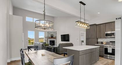 Modern Getaway | Hot Tub | Fireplace | Dog-Friendly