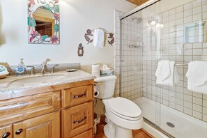 Perusmökki | Kylpyhuone