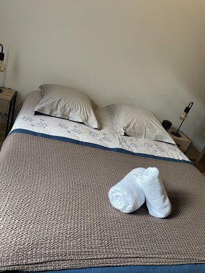 1 dormitorio, wifi, ropa de cama