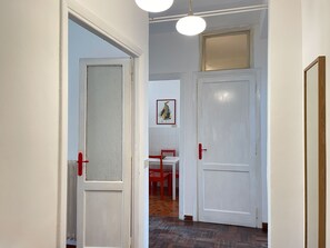 Interior - Apartment 1 in the center of Rome. (Roma)