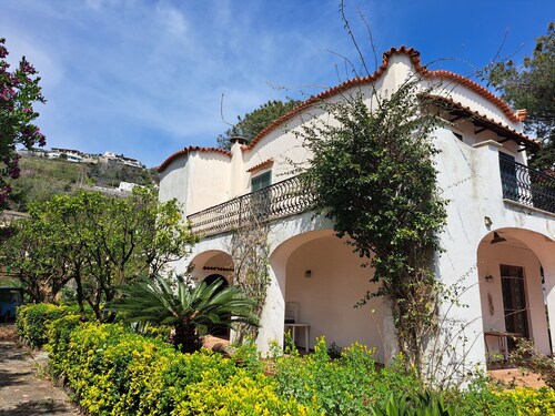4 Bedroom Villa in Ischia