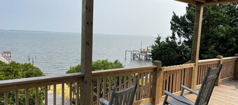 Emerald Isle, NC!  Sound Front Cottage - 3 minute walk to beach!!