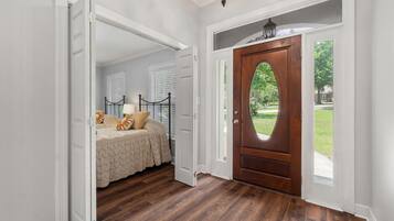 4 chambres, bureau, fer et planche à repasser, Wi-Fi gratuit