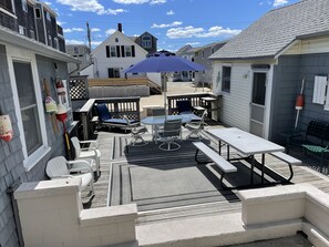 Outdoor dining - Cozy cabin less than 100 steps to the sand! (Hampton)