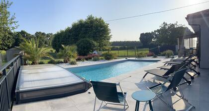 Magnifique villa avec piscine Ă  20 min de Hossegor