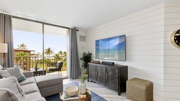 Kondo Mewah | Area keluarga | Smart TV