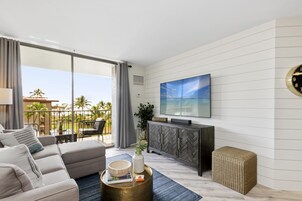 奢华公寓式客房 | 起居区 | 智能电视