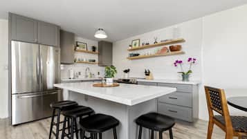 Luxury Condo | Private kitchen | Full-sized fridge, microwave, oven, dishwasher