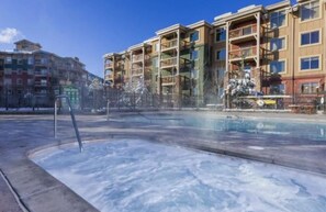 Pool - luxury1BR condo, full kitchen, bath, steam shower,  LR with pull out ,
fireplace (Park City)