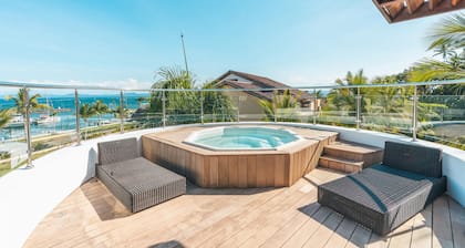 Penthouse w Jacuzzi and Ocean View Puerto Bahia
