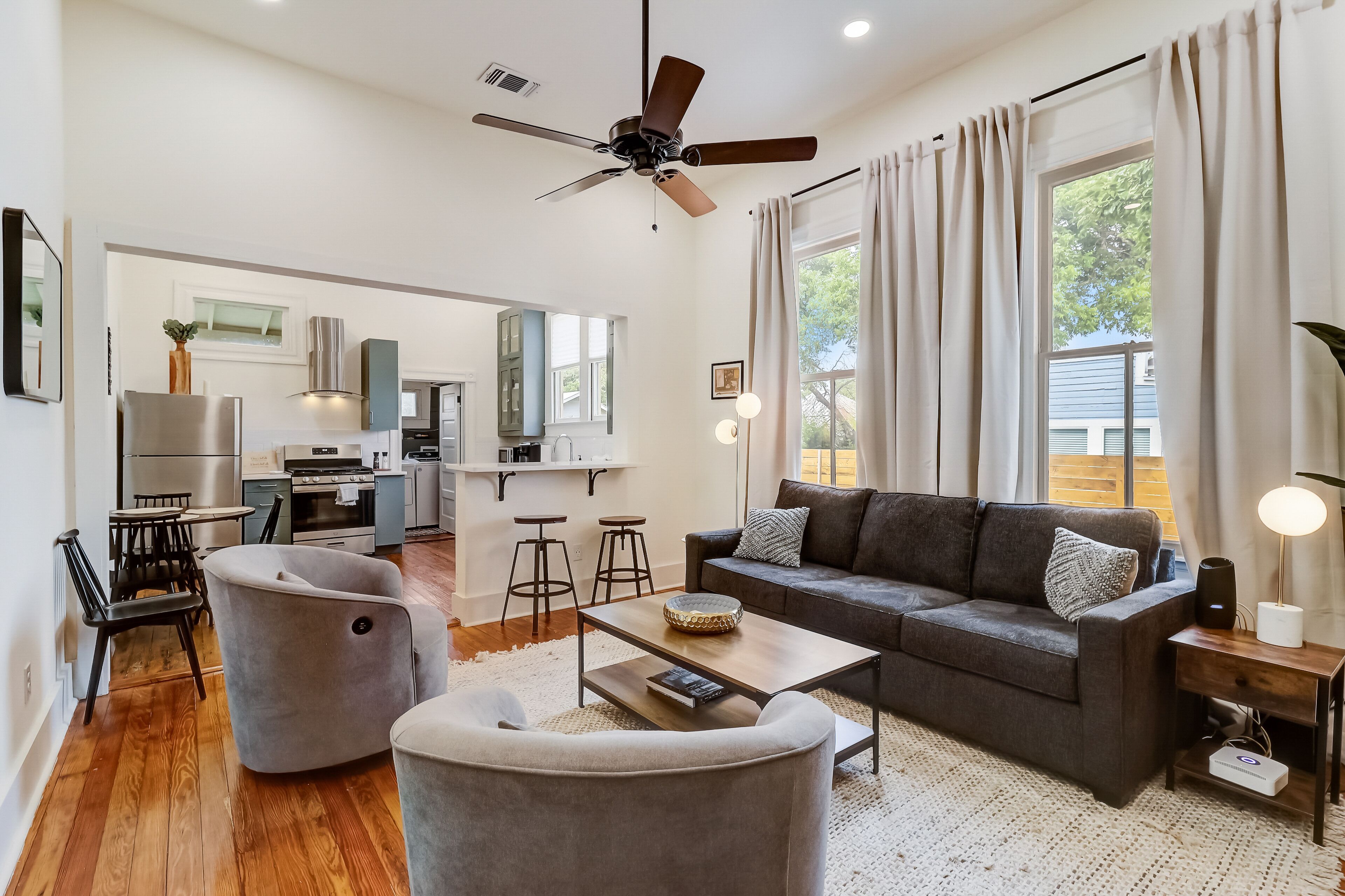 Televisión, chimenea