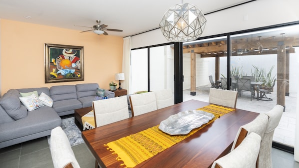 Deluxe House | Living area | Smart TV, Netflix, streaming services