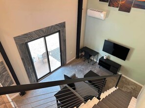 TV, offices - Guesthouse in Gorge Paradise! (White Salmon)