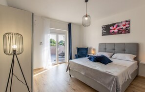 4 chambres, lit parapluie, Wi-Fi gratuit, draps fournis