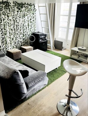 Living area - Green Loft (Paris)