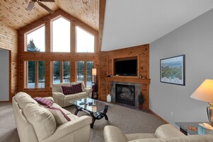 Elite Villa | Iron/ironing board, free WiFi, bed sheets