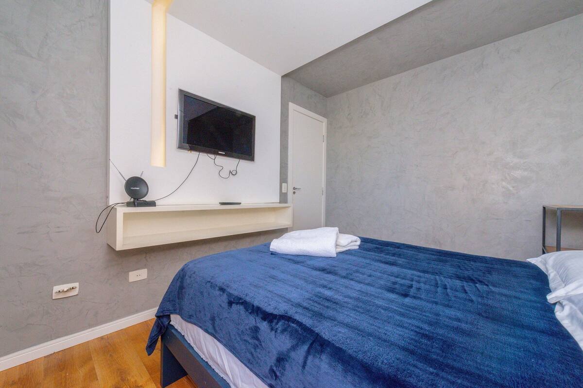 Basic Apartment | 2 bedrooms, desk, free WiFi