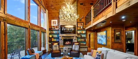 Smart-TV, Kamin, Videospiele, Tischfußball