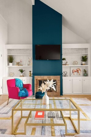 Smart TV, offices - BR Stylish Retreat w/ Fenced Patio! 2K Lux Stay! (Baton Rouge)