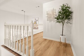 Interior - BR Stylish Retreat w/ Fenced Patio! 2K Lux Stay! (Baton Rouge)