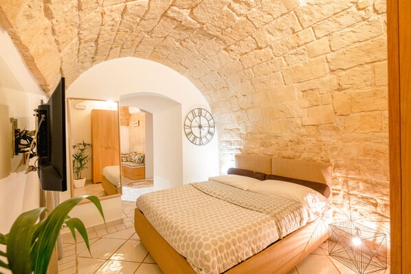 1 bedroom, iron/ironing board, WiFi