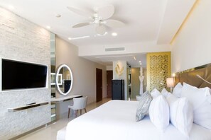 1 bedroom, in-room safe, desk, iron/ironing board
