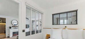 1 室のベッドルーム、アイロン / アイロン台、WiFi、ベッドシーツ
