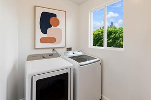 Interior - Luxury Private Villa - Lap Pool, Guest House, Spa, Sleeps 14 (Los Angeles)