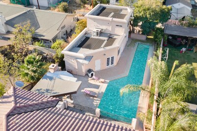 Luxurious Vacation Villa with Lap Pool