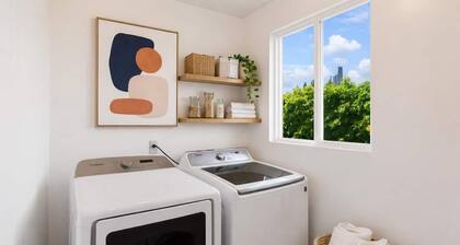 Granada Hills Estate | Lap Pool, Spa & Guesthouse