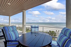 Outdoor dining - Headline (St. Augustine)