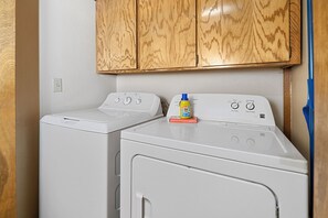 4 bedrooms, free WiFi - Summit Mountain Lodge (Big Bear Lake)