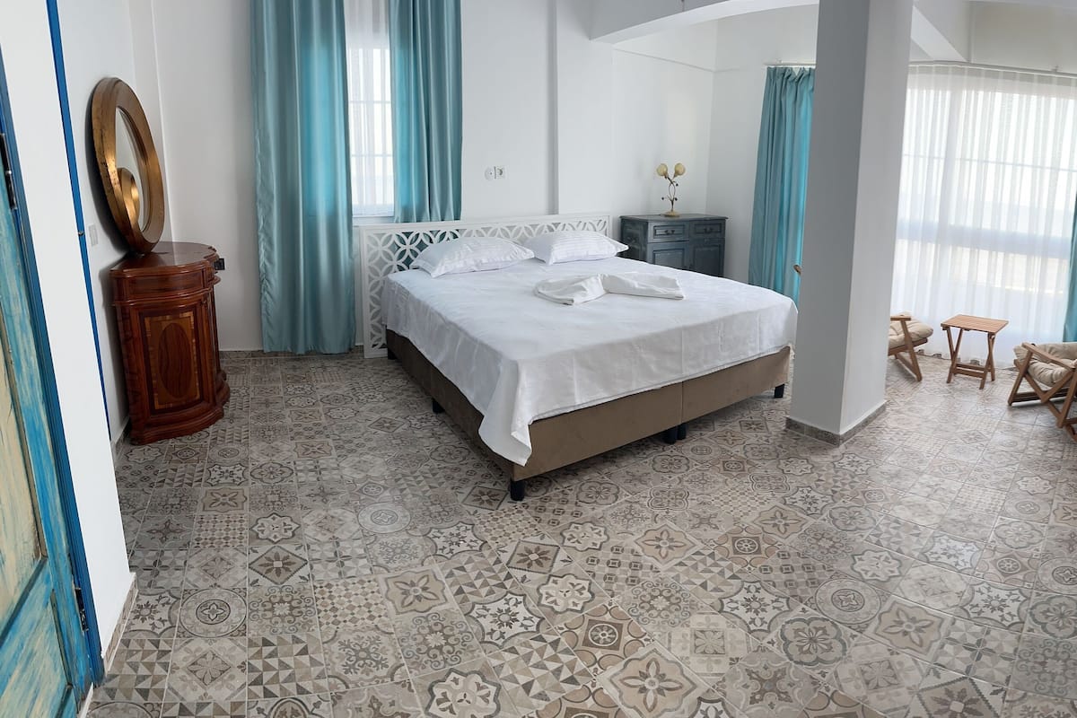 Deluxe Room, Multiple Beds, Sea View | 1 bedroom, free WiFi