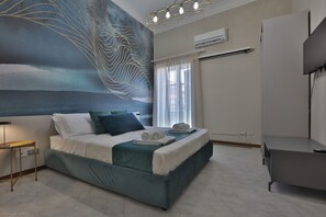 3 chambres, fer et planche à repasser, Wi-Fi, draps fournis