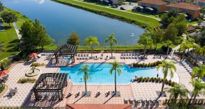 Amazing 4Bd Screened Pool Close to Disney 4572
