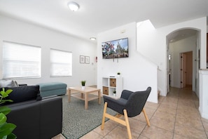 Exclusive House | 4 bedrooms, in-room safe, individually decorated, individually furnished