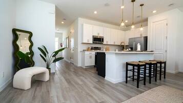 Exclusive House | 4 bedrooms, in-room safe, individually decorated, individually furnished
