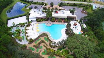 Exclusive House | 4 bedrooms, in-room safe, individually decorated, individually furnished