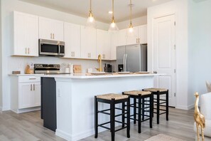 Exclusive House | 4 bedrooms, in-room safe, individually decorated, individually furnished - Casa Serene 3Bd near Disney @Festival Resort 963 (Davenport)